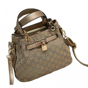 European And American Style Kelly Retro Shoulder Handbag-Golden