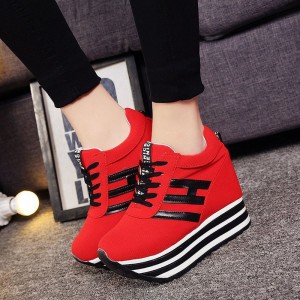Thick Bottom Muffin Platform Laces Up Sneakers - Red