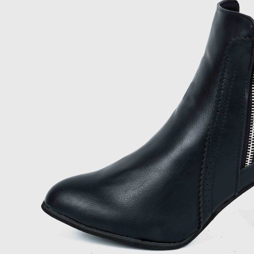 Side Zipper Vintage Block Heel Leather Boots - Black image