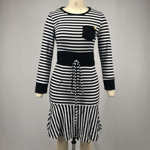 Stylish Stripe Print Round-neck Full-sleeve Midi-skirt Casual Dress - Black image