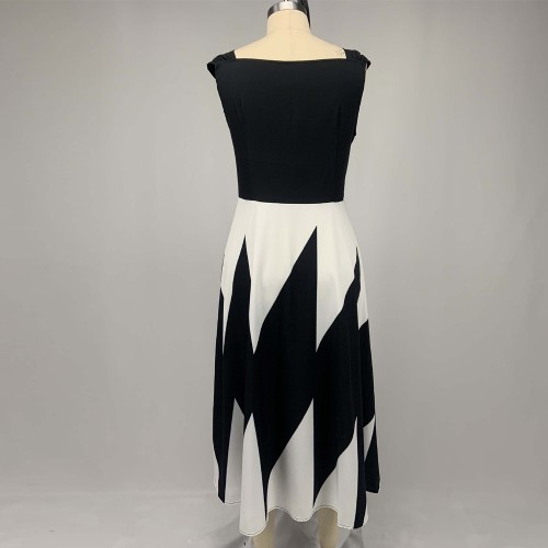 Trending Contrast Geometric Sleeveless Long Dress - Black image