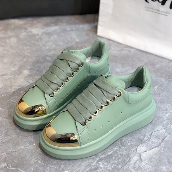 Trending Latest Fashion Casual Thick Soled Sneakers - Green image