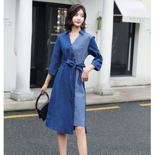 Casual Loose Fit Collared Midi Denim Dress With Belt - Blue image
