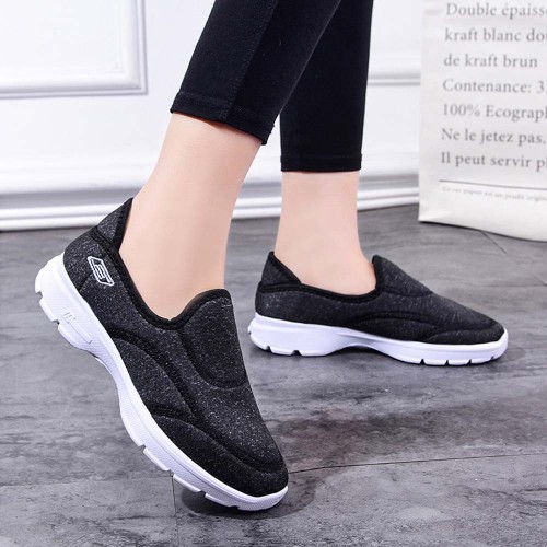 Breathable Round Toe Women's Jogging Shoes - Black image