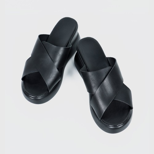 Casual Wear Open Toe Wedge Slippers for Women - Black image