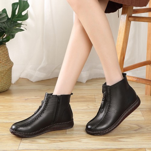Women’s Casual Zipper Closure Ankle Boots - Black image