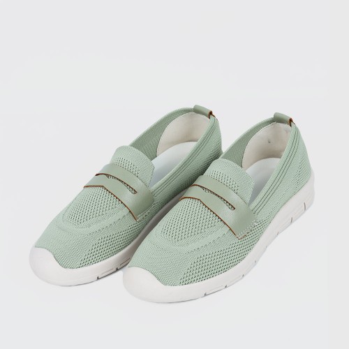 Light Weight Retro Style Slip On Loafers for Women - Green image