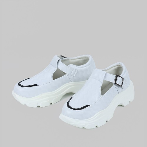 Casual Lightweight Chunky Sports Buckle Sneakers - White image