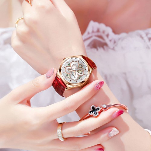 Flower Pattern Round Dial Ladies Wrist Watch - Silver image