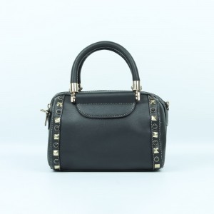 Zipper closure Leather Handbag For Ladies  -  Black
