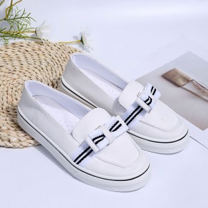 Bowknot Low Heel Round Toe Slip On Women’s Loafers - White