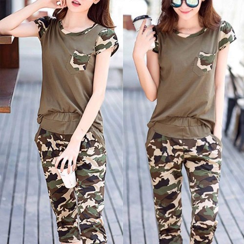 Sports Slim Fit Two-Piece Cropped Camouflage Track Suite - Green image