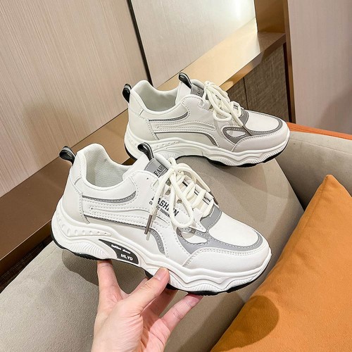 Sports Style Flat Bottom Lace Up Breathable Women Sneakers - Black image