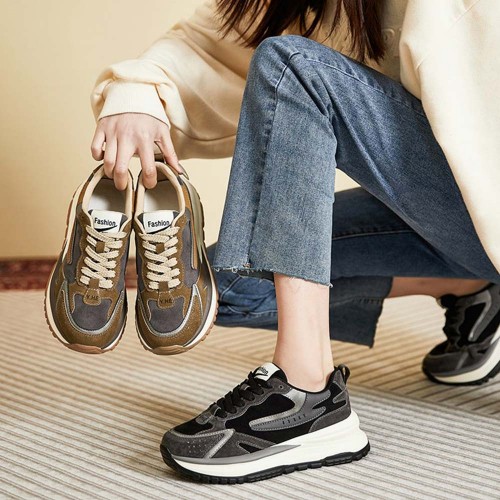 Round Head Laces Up Chunky Heel Women Sneakers Black image