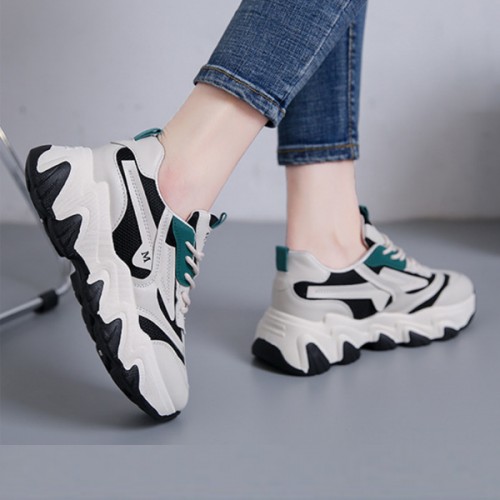Letter Detail Front Chunky Lace up Color Block Sneakers - Black image