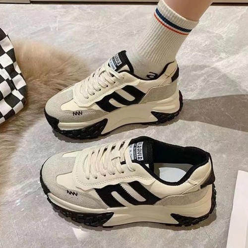 Soft Breathable Round Toe Thick Bottom Lace Up Sneakers - Black image