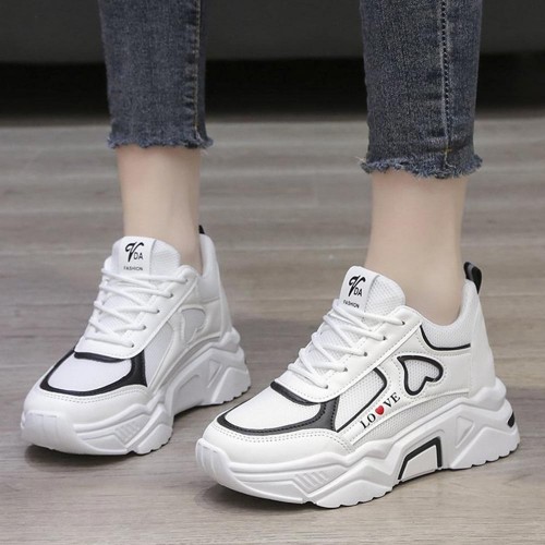 Breathable Soft Sole Thick Bottom Mesh Lace Up Sneakers - Black image