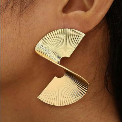 Retro Clip Earrings for Women Earrings Clips / Gold Clip image