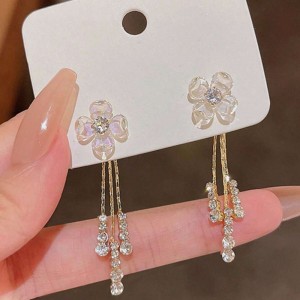 Sparkling Flower-Shaped Rhinestone Drop Earrings