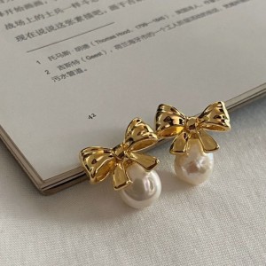 Pearl Bow Knot Stud Gold Bow Earrings