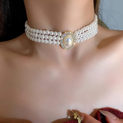 Vintage Faux Pearl Choker Necklace Pendant image