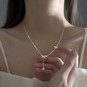 Silver Color Zircon Bow Pendant Necklace For Women	