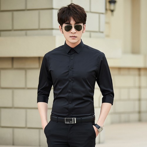 Men Classic Fit Long Sleeve Wrinkle Free Button Shirt - Black image