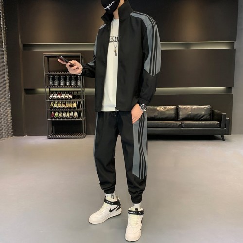 Classic Men's 2-Piece Athletic Tracksuit- Black image