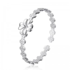 Silver Four Leaf Clover Bracelet With Flowers