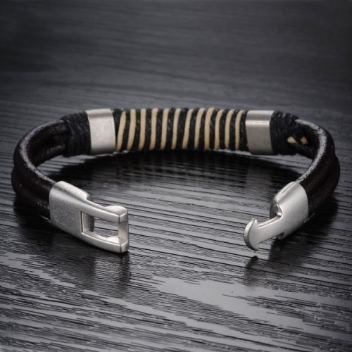 Men Black Color Silver Buckle Silicone Bracelet image