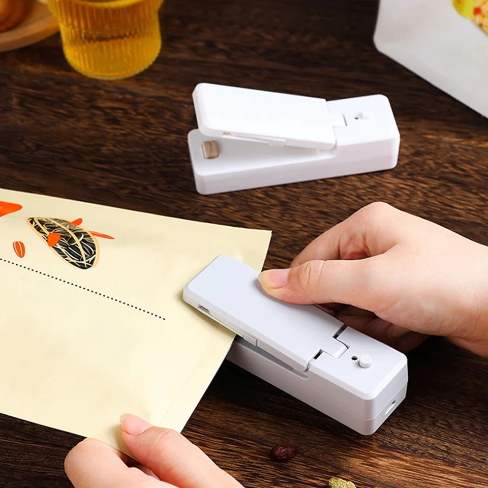 2 IN 1 USB Chargeable Mini Bag Sealer Heat Sealers With Cutter Knife image